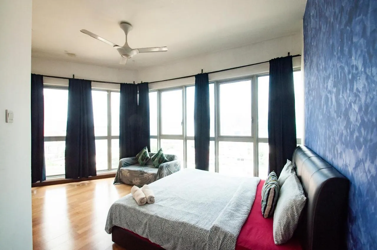 Lägenhet Stayawesome Homestay At Regalia Kuala Lumpur Malaysia