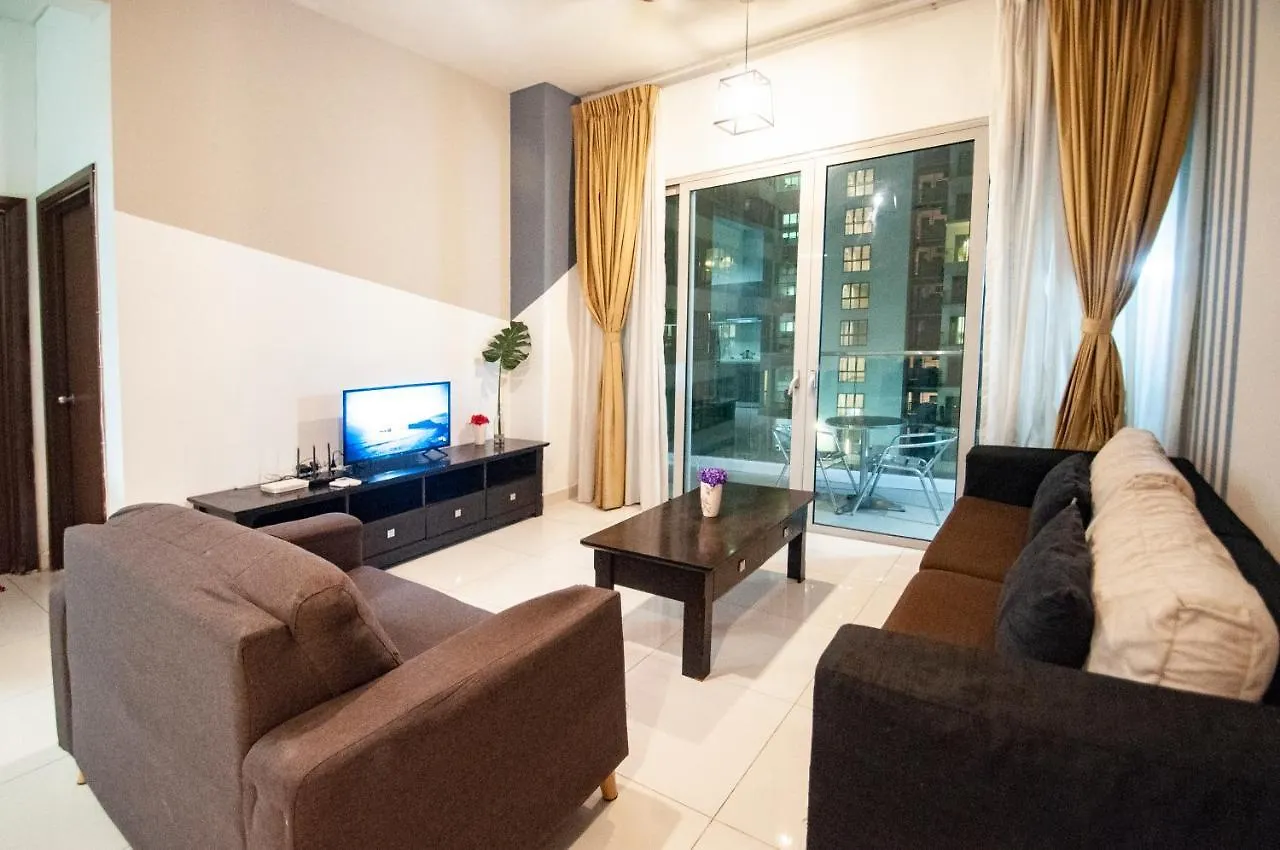 Stayawesome Homestay At Regalia Kuala Lumpur Apartment